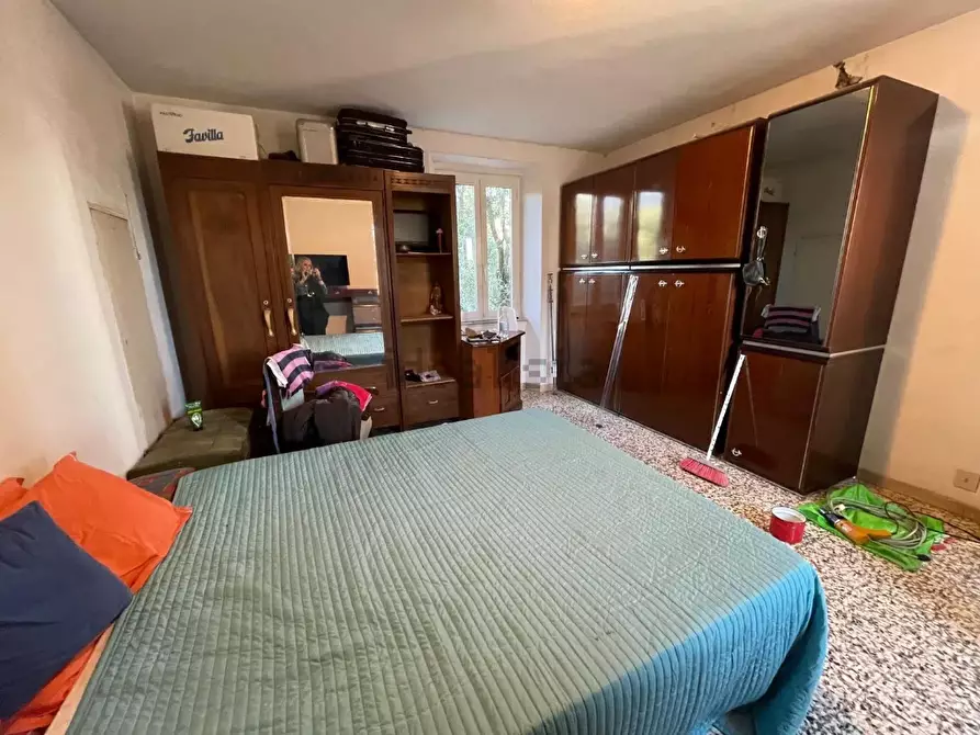 Immagine 5 di Casa semindipendente in vendita  a Seravezza