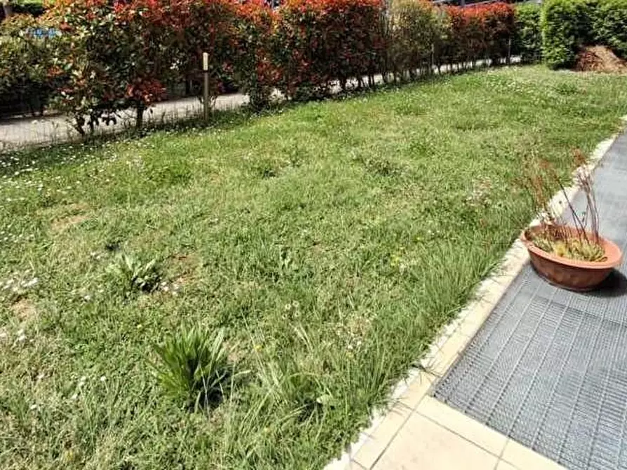 Immagine 28 di Appartamento in vendita  a Lucca