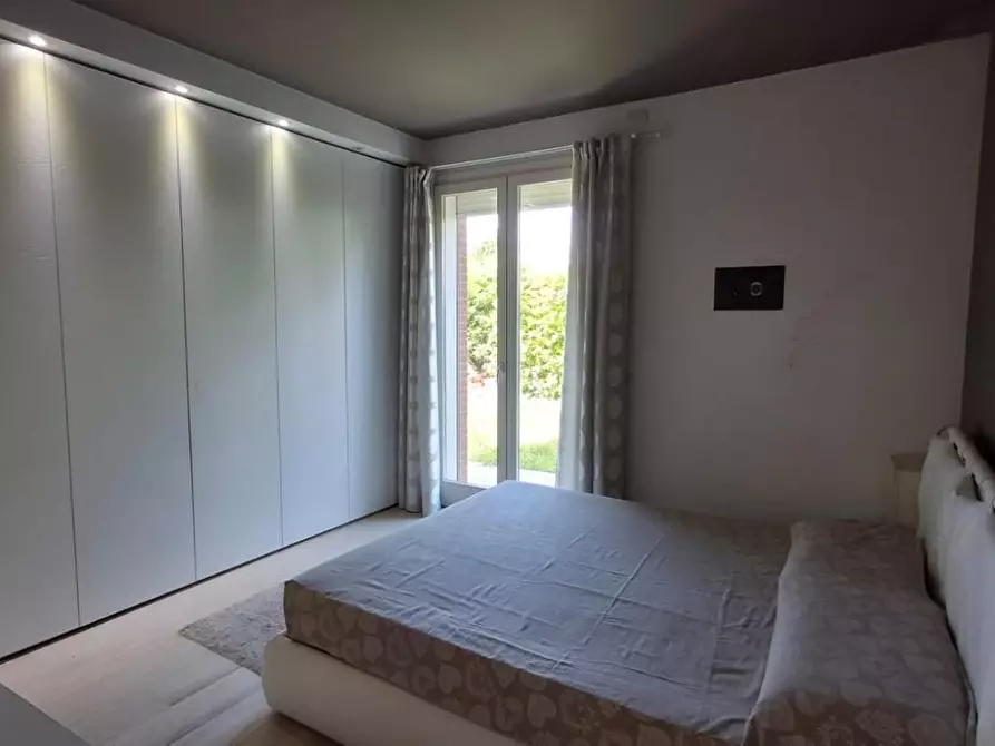 Immagine 15 di Appartamento in vendita  a Lucca