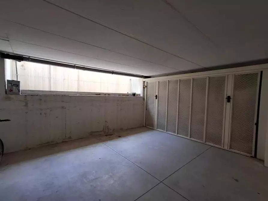 Immagine 24 di Appartamento in vendita  a Lucca