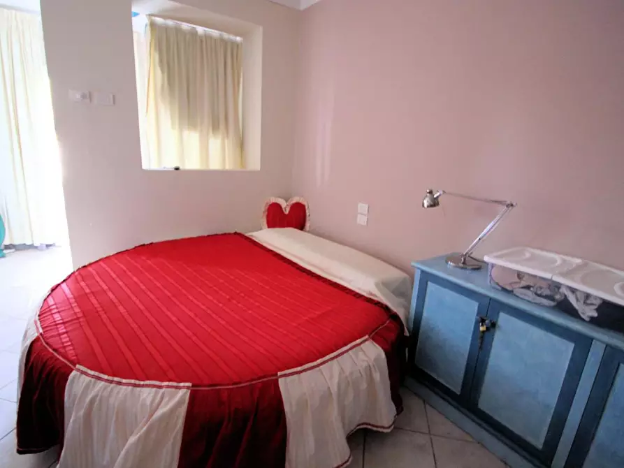 Immagine 6 di Villa in vendita  a Monsummano Terme