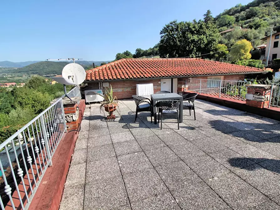 Immagine 12 di Villa in vendita  a Monsummano Terme