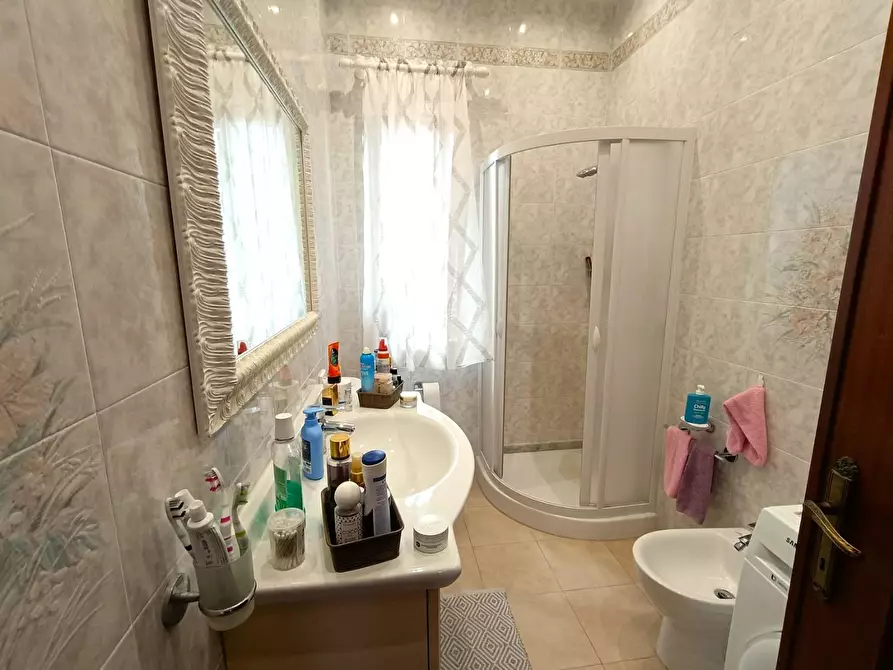 Immagine 16 di Villa in vendita  a Massa