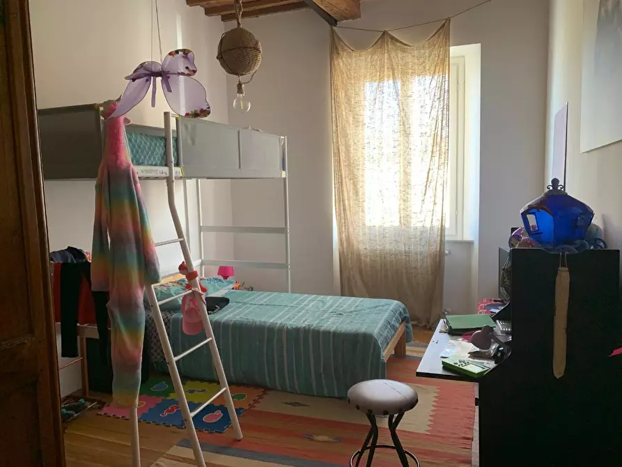 Immagine 42 di Appartamento in vendita  a Livorno