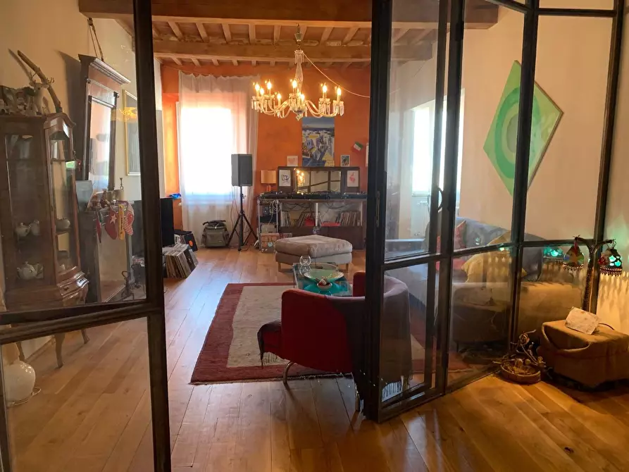 Immagine 13 di Appartamento in vendita  a Livorno