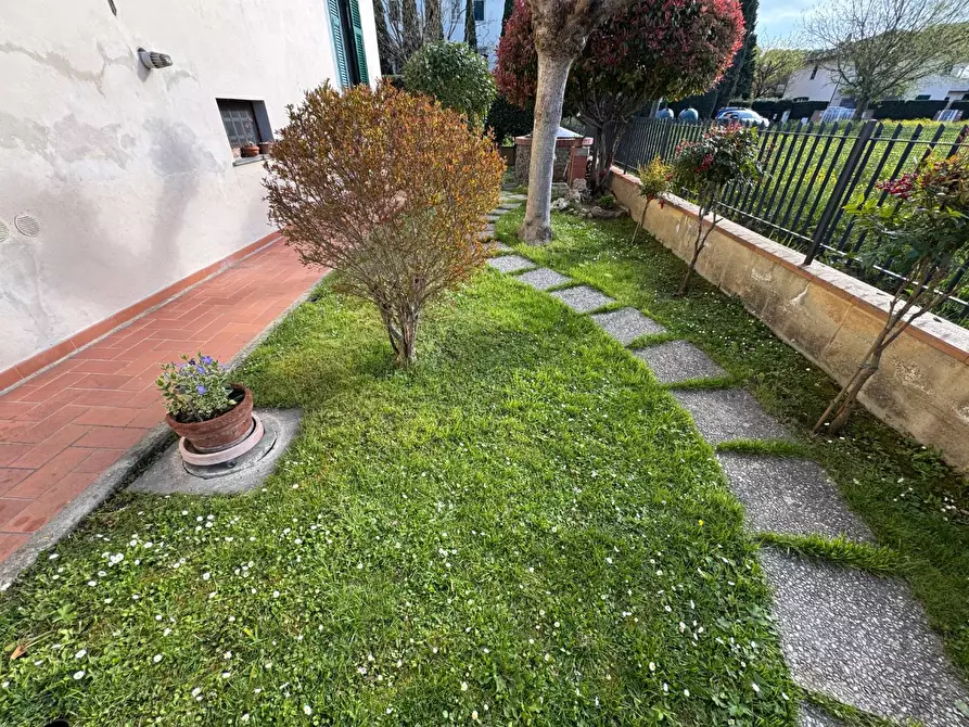 Immagine 12 di Casa semindipendente in vendita  a Castelfiorentino