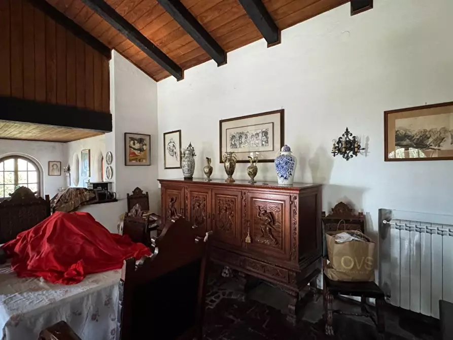 Immagine 24 di Villa in vendita  a Massa