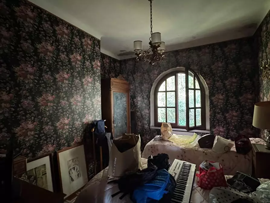 Immagine 28 di Villa in vendita  a Massa