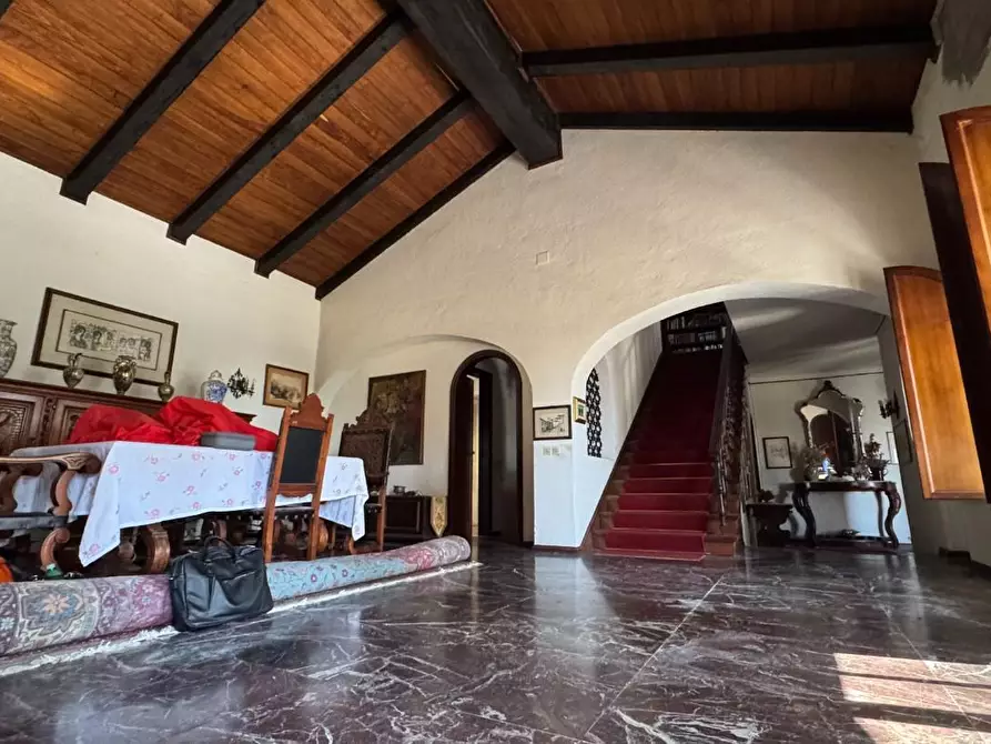 Immagine 38 di Villa in vendita  a Massa