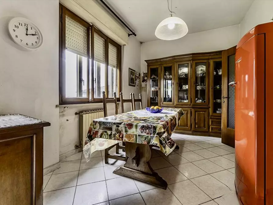 Immagine 8 di Villa in vendita  a San Giuliano Terme