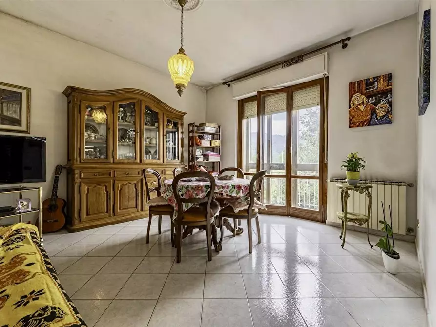 Immagine 5 di Villa in vendita  a San Giuliano Terme