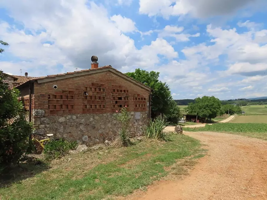 Immagine 3 di Porzione di casa in vendita  a Monteriggioni