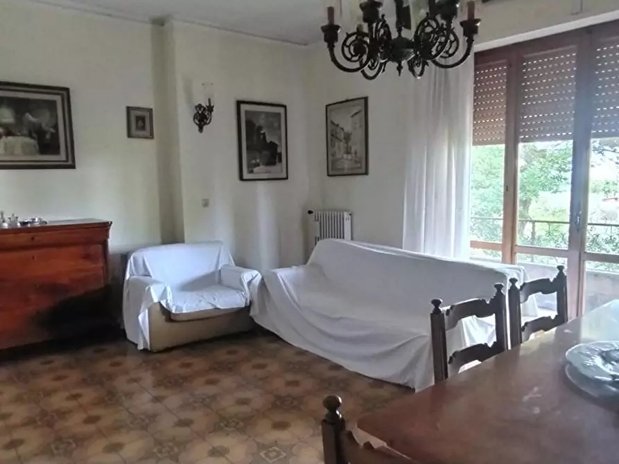 Immagine 11 di Casa indipendente in vendita  a Massa