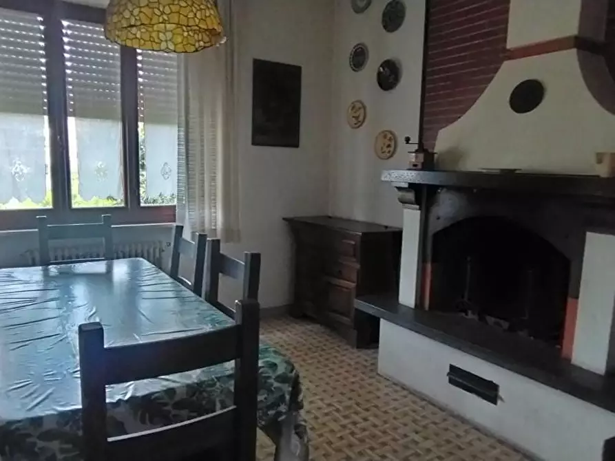 Immagine 16 di Casa indipendente in vendita  a Massa