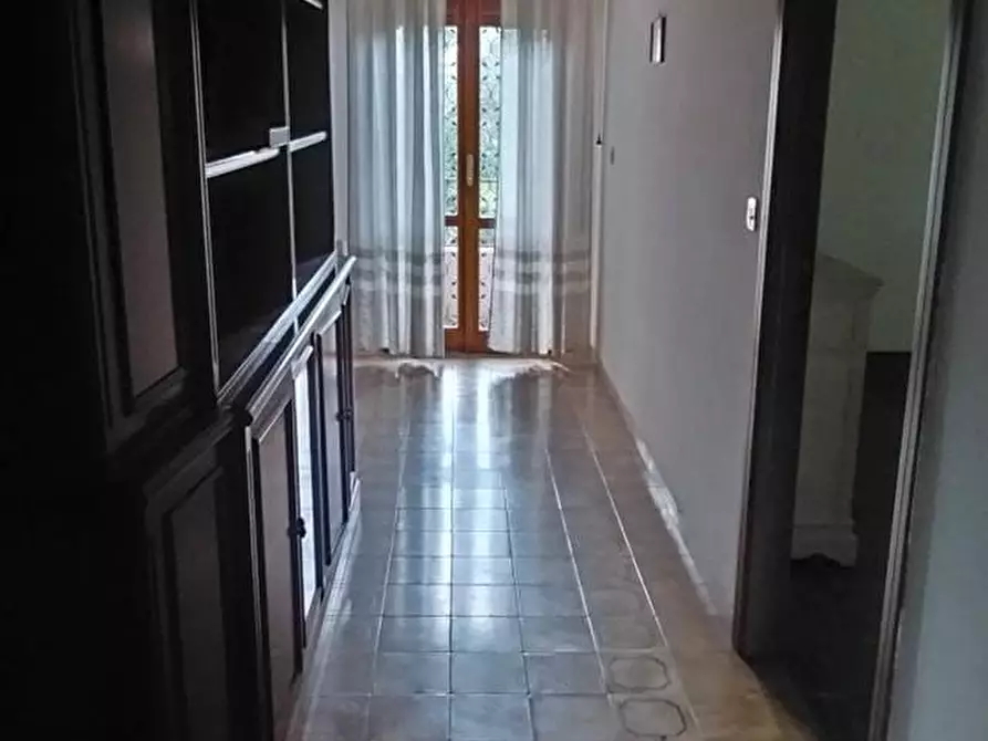 Immagine 21 di Casa indipendente in vendita  a Massa