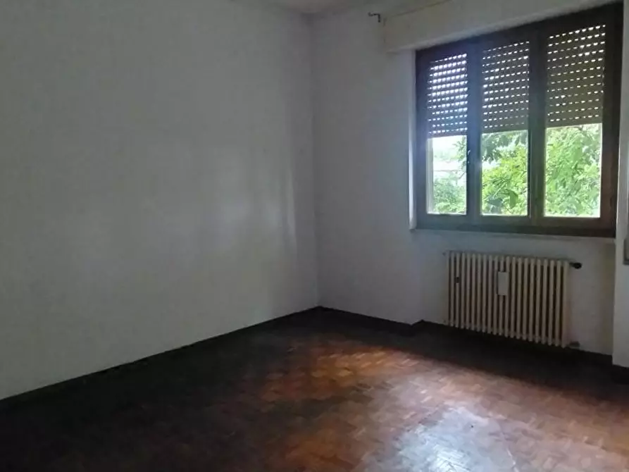 Immagine 23 di Casa indipendente in vendita  a Massa