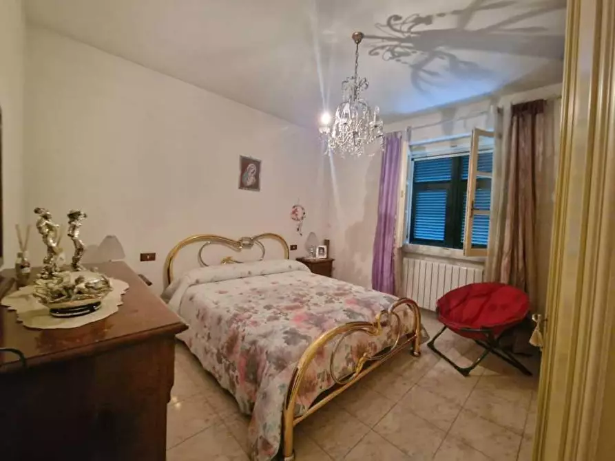 Immagine 25 di Villetta a schiera in vendita  a Carrara