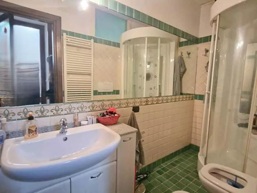 Immagine 20 di Villetta a schiera in vendita  a Carrara