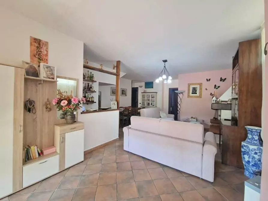 Immagine 6 di Villetta a schiera in vendita  a Carrara