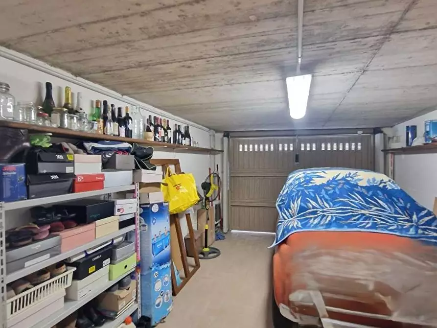 Immagine 26 di Villetta a schiera in vendita  a Carrara