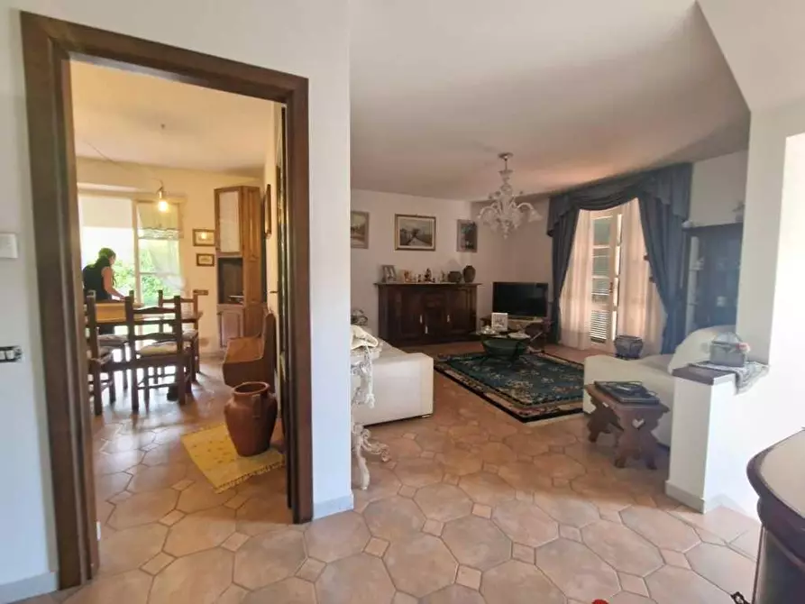 Immagine 14 di Villetta a schiera in vendita  a Carrara