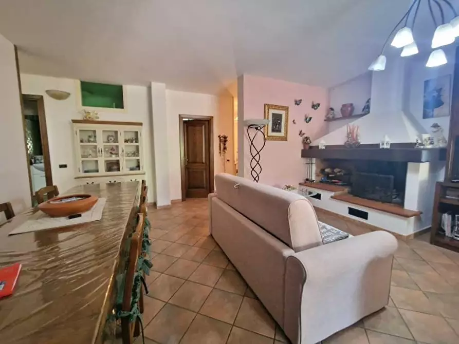 Immagine 7 di Villetta a schiera in vendita  a Carrara