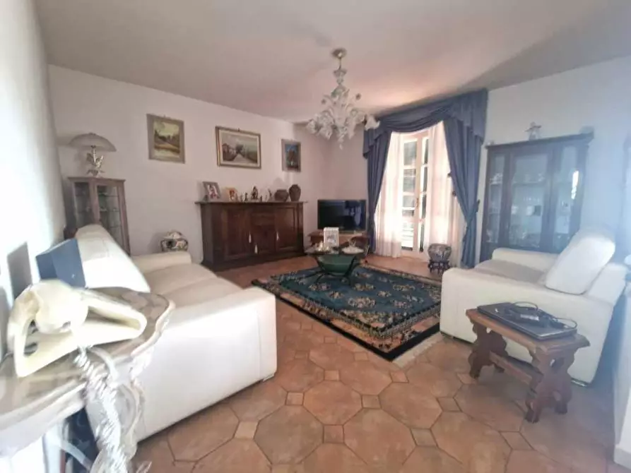 Immagine 16 di Villetta a schiera in vendita  a Carrara