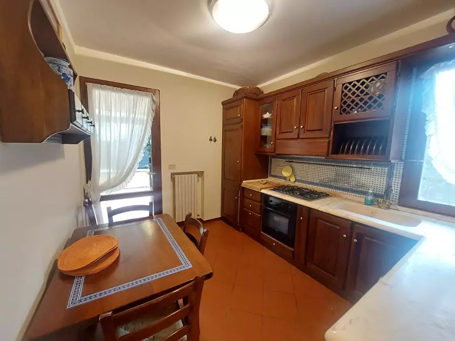 Immagine 17 di Casa bifamiliare in vendita  a Forte Dei Marmi