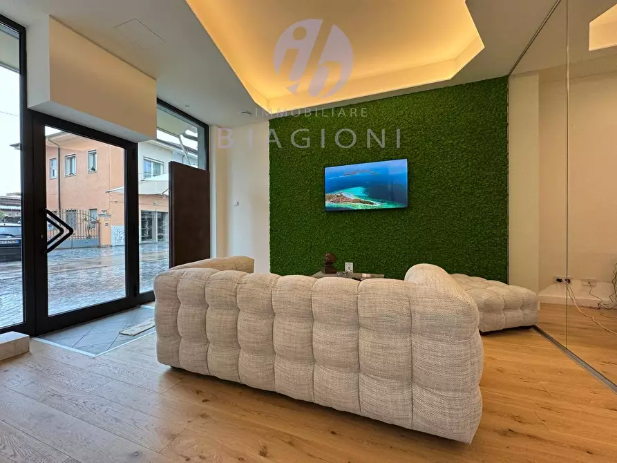 Immagine 40 di Casa bifamiliare in vendita  a Forte Dei Marmi