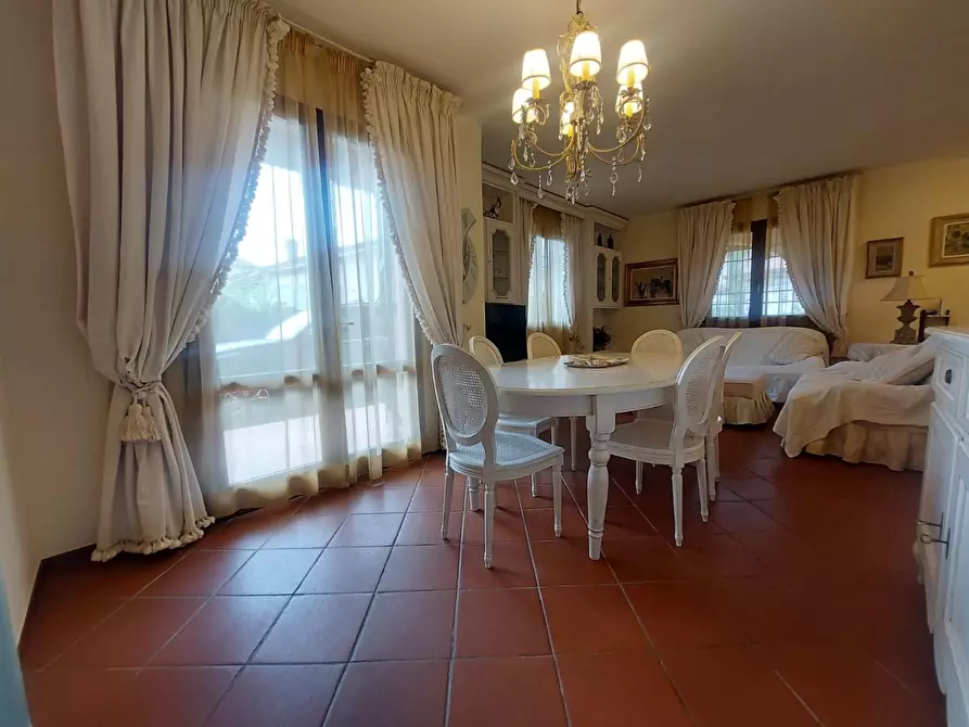Immagine 7 di Casa bifamiliare in vendita  a Forte Dei Marmi