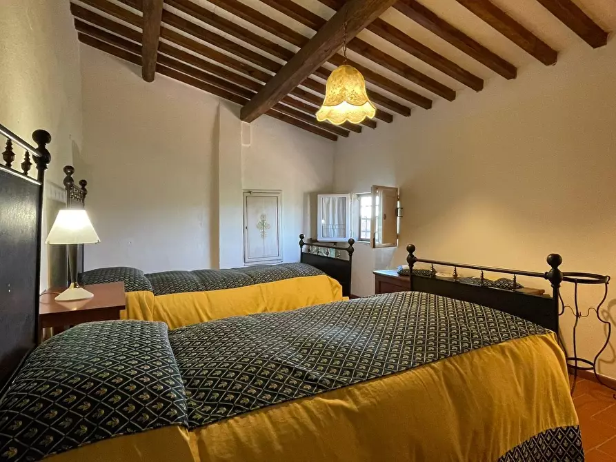 Immagine 33 di Villa in vendita  a Vinci