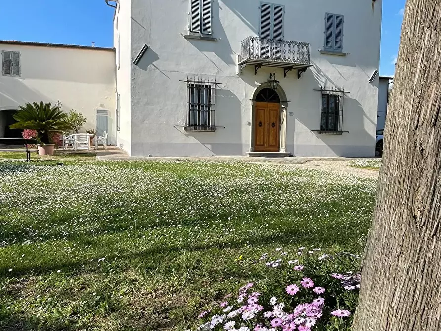 Immagine 75 di Villa in vendita  a Vinci