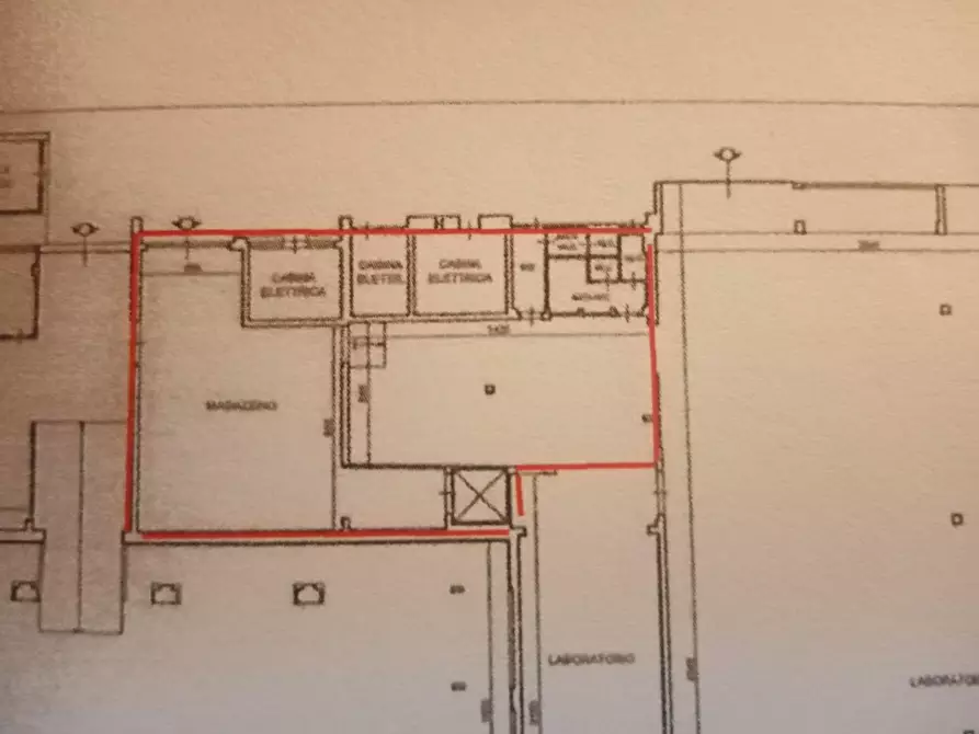 Immagine 5 di Capannone industriale in affitto  a Campi Bisenzio