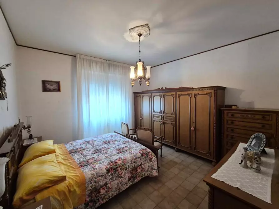 Immagine 11 di Appartamento in vendita  a Santa Croce Sull'arno