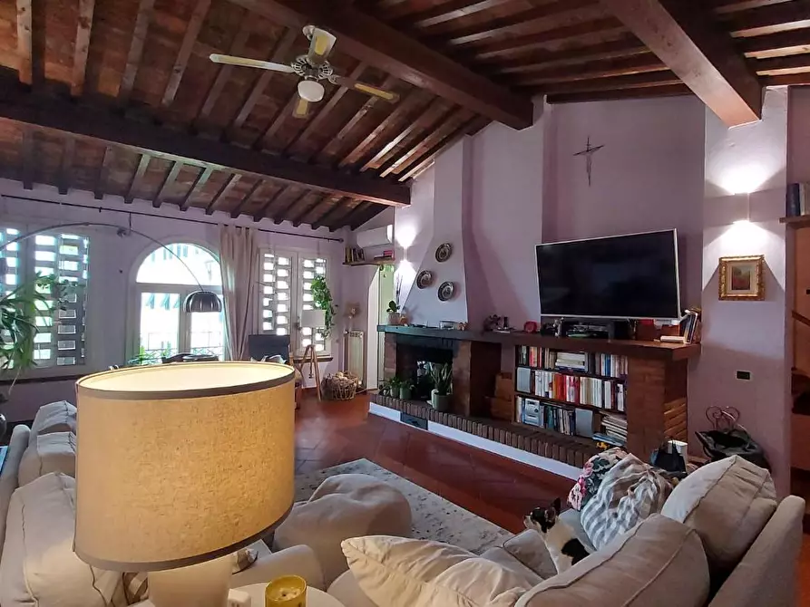 Immagine 8 di Casa trifamiliare in vendita  a Montecarlo