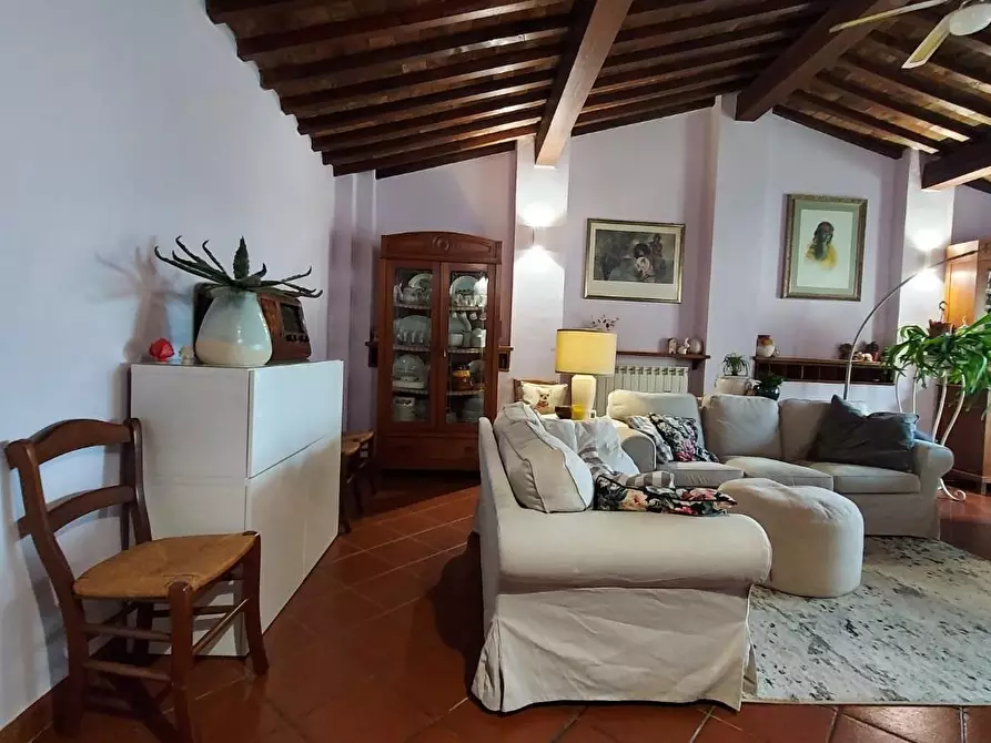 Immagine 6 di Casa trifamiliare in vendita  a Montecarlo