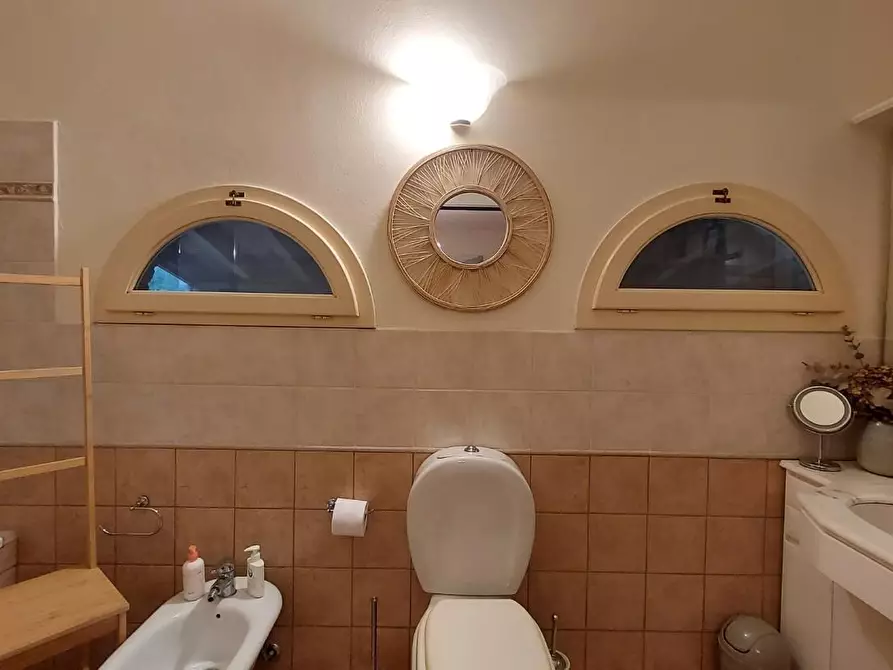 Immagine 34 di Casa trifamiliare in vendita  a Montecarlo