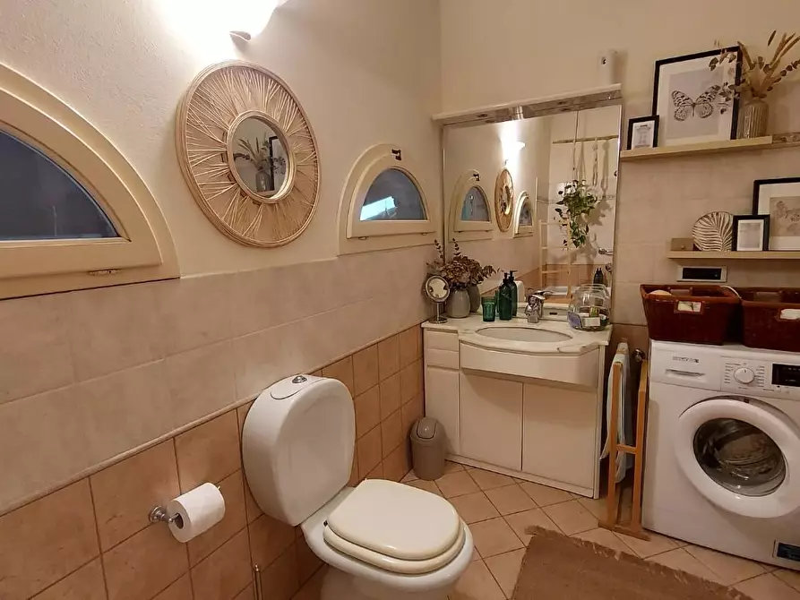 Immagine 36 di Casa trifamiliare in vendita  a Montecarlo