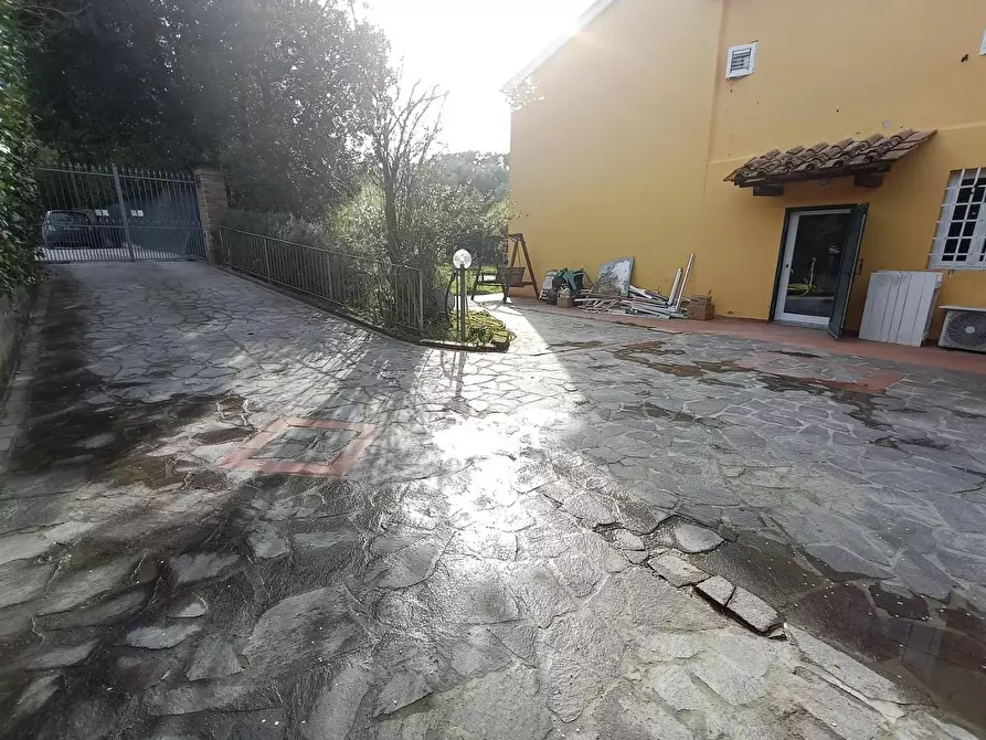 Immagine 30 di Porzione di casa in vendita  a Vinci