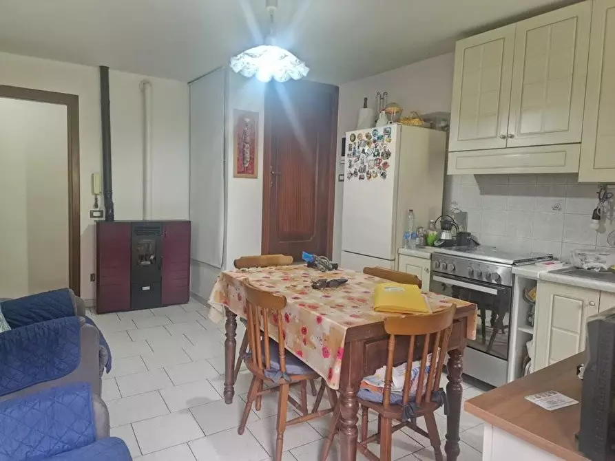 Immagine 10 di Casa semindipendente in vendita  a Carrara