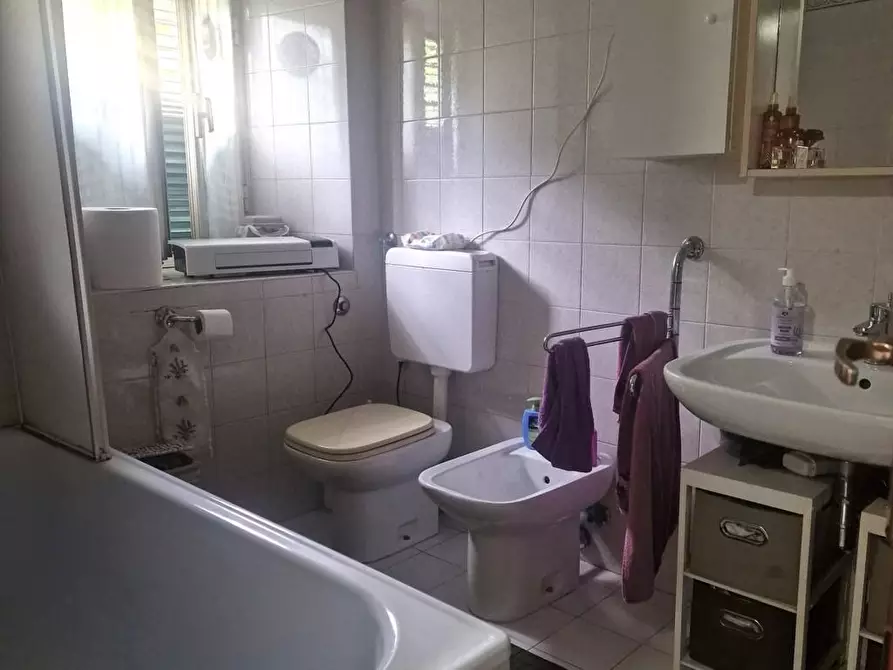 Immagine 7 di Casa semindipendente in vendita  a Carrara
