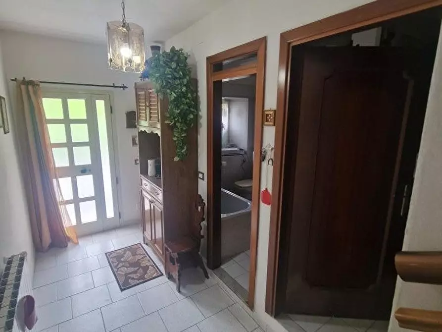 Immagine 6 di Casa semindipendente in vendita  a Carrara