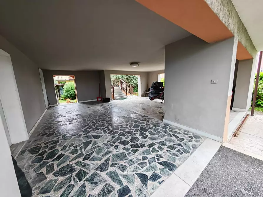 Immagine 17 di Casa indipendente in vendita  a Carrara