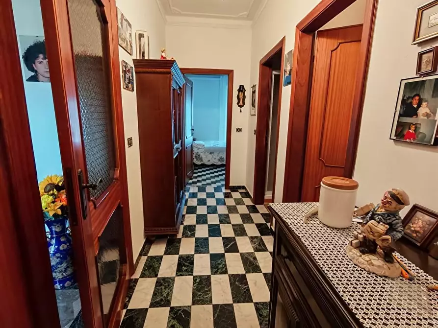 Immagine 7 di Casa indipendente in vendita  a Carrara