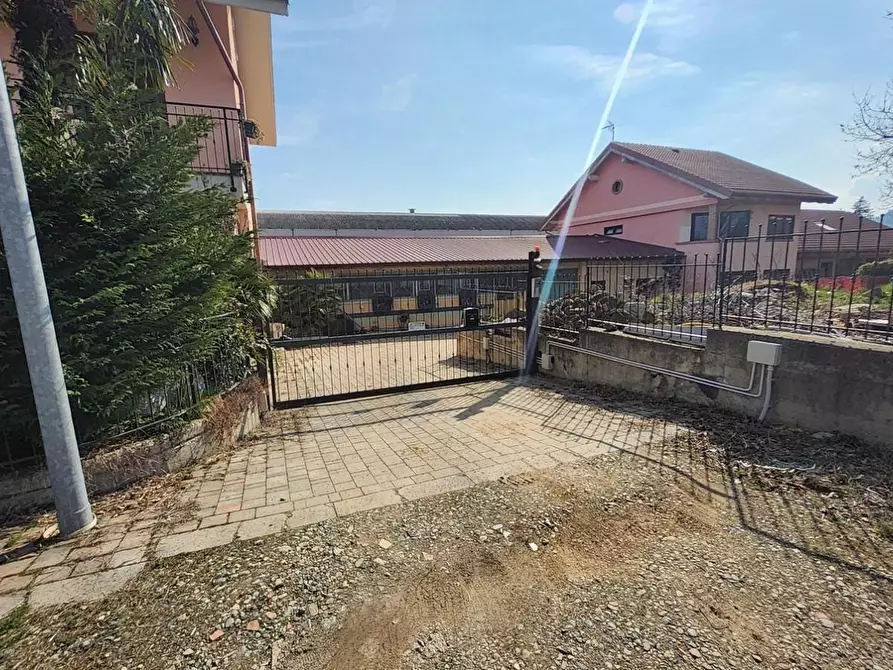 locale di sgombero in vendita a Caselette