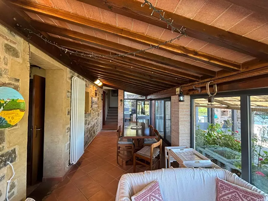 Immagine 10 di Rustico / casale in vendita  a Chianni