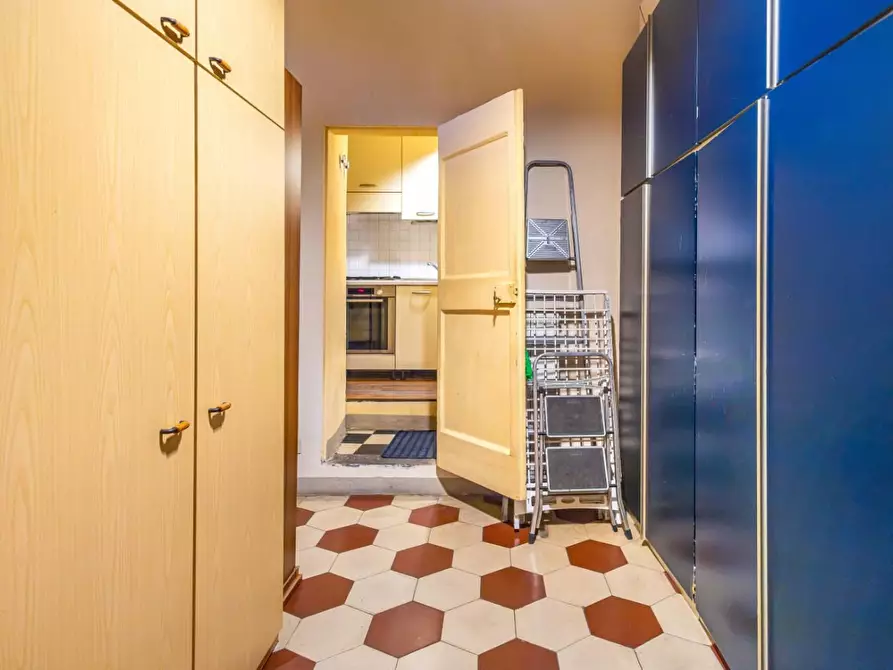 Immagine 10 di Appartamento in vendita  a Pisa