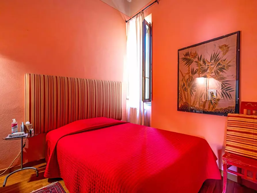 Immagine 17 di Appartamento in vendita  a Pisa