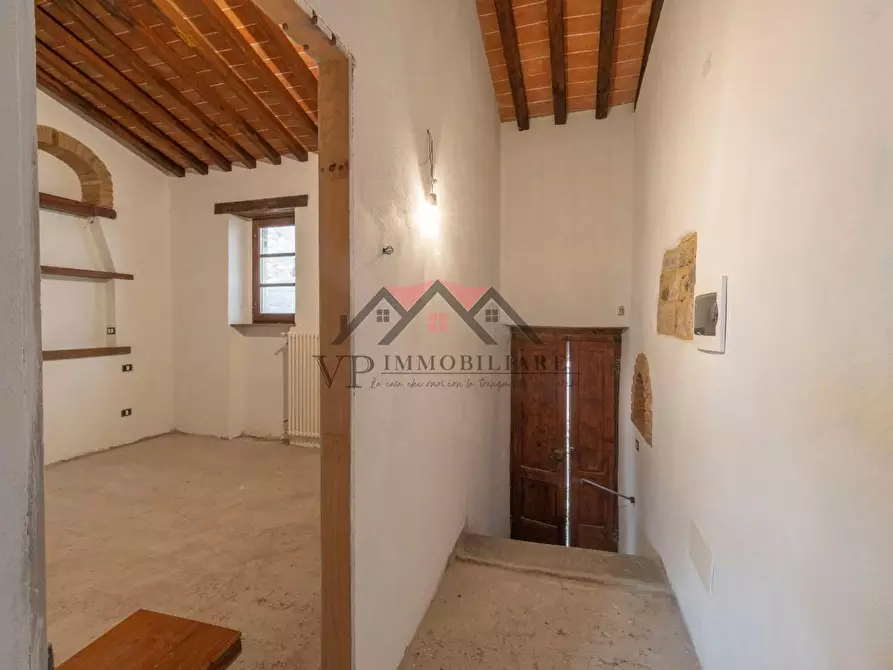 Immagine 12 di Appartamento in vendita  a Castelnuovo Val Di Cecina