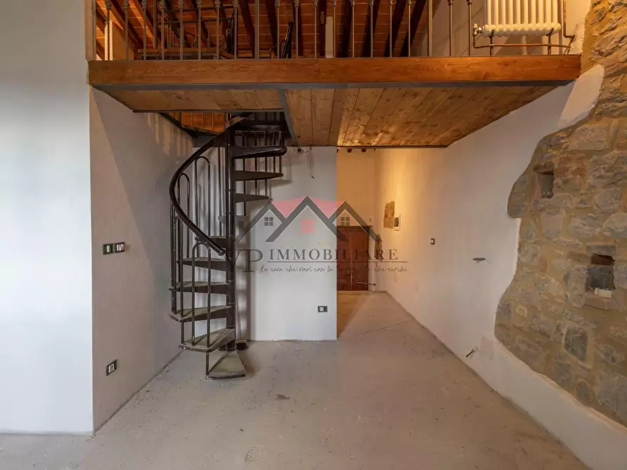 Immagine 2 di Appartamento in vendita  a Castelnuovo Val Di Cecina